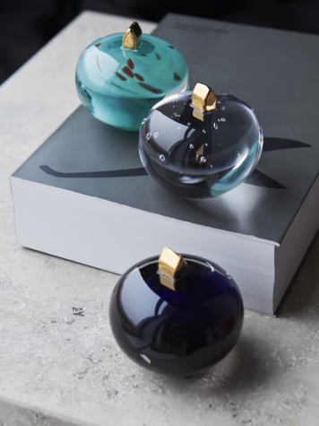 Earth On Top Ocean | Kosta Boda  image